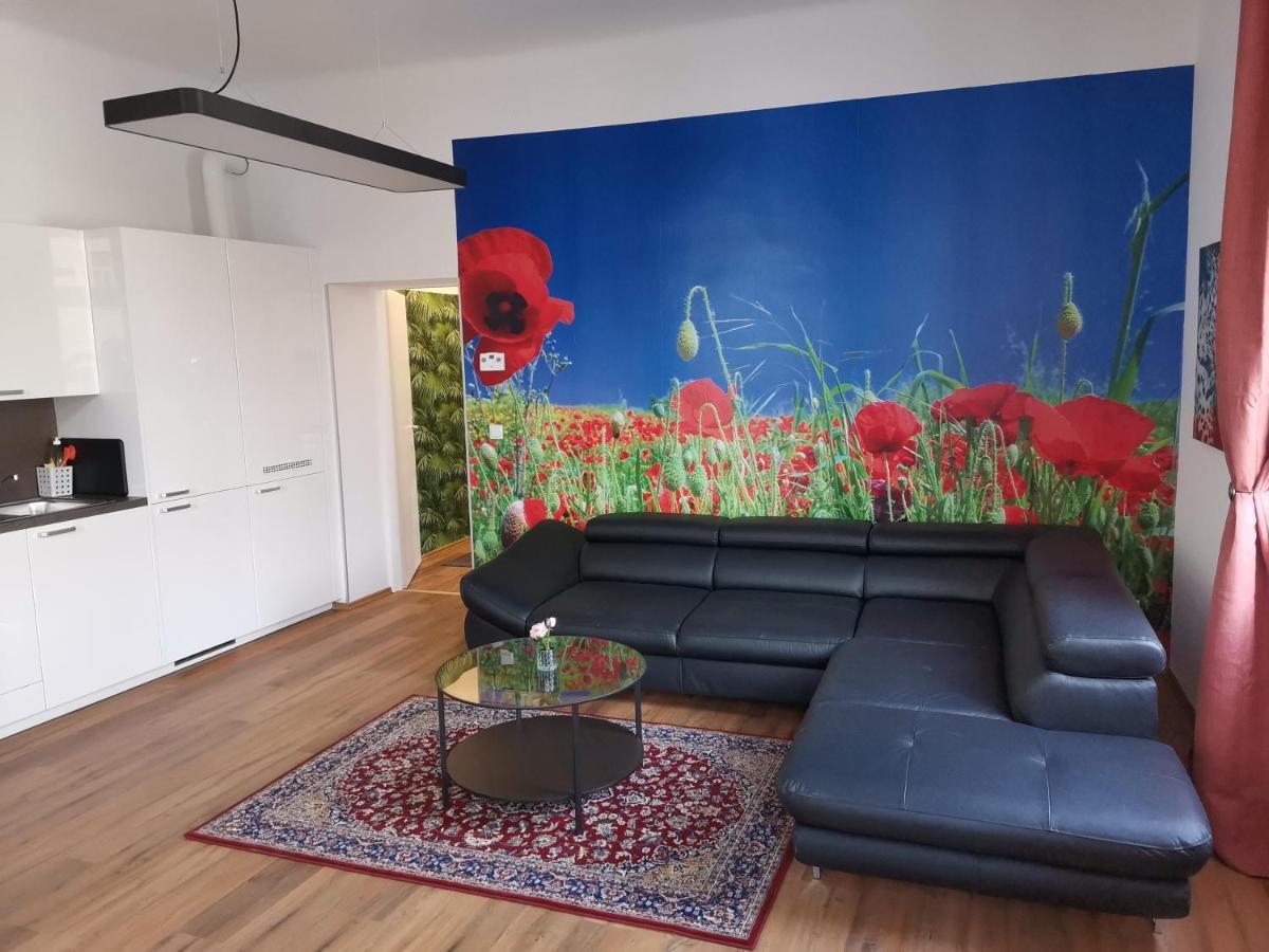 Studio & Apartments Near Reumannplatz Vienna Luaran gambar