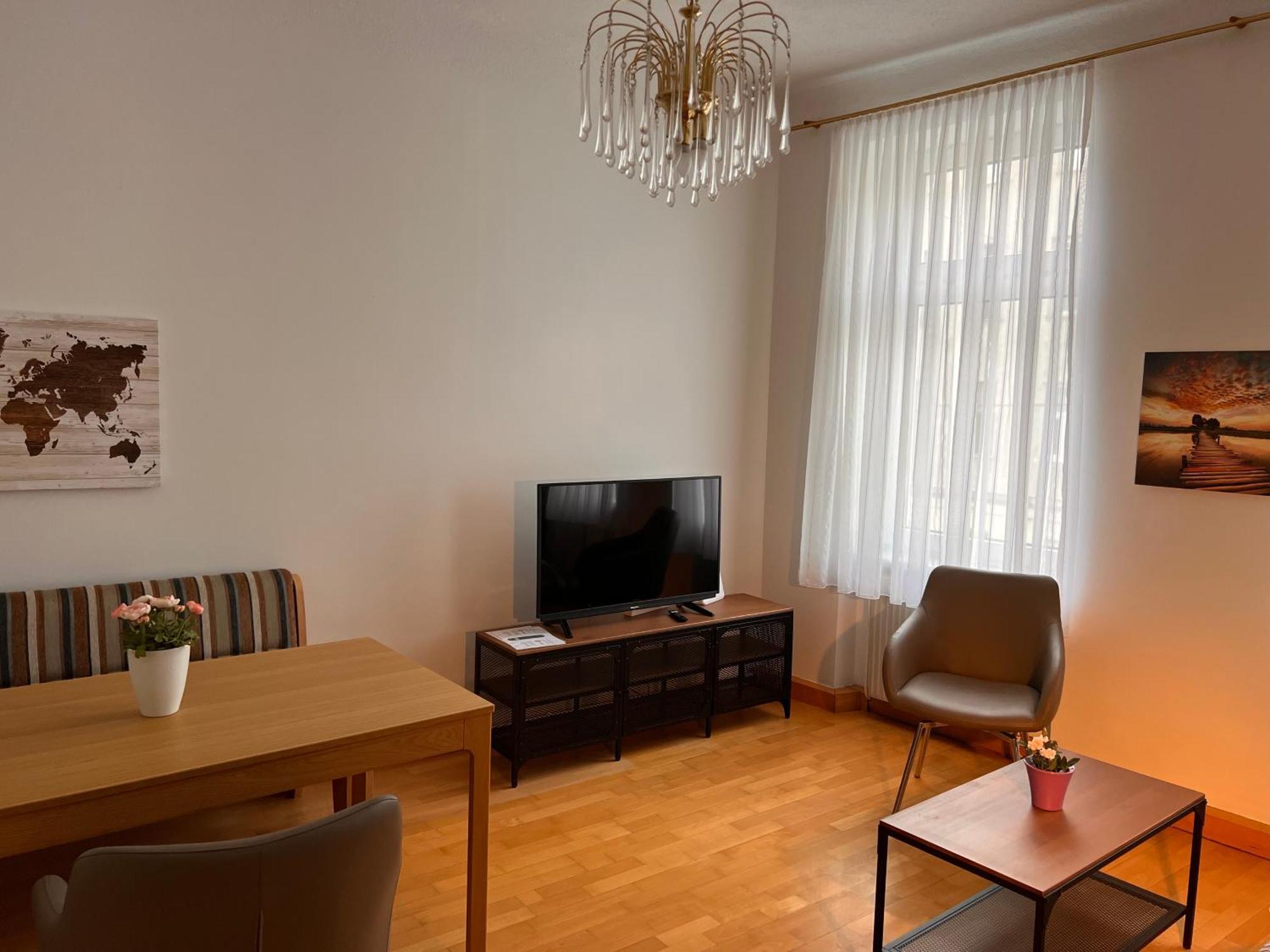 Studio & Apartments Near Reumannplatz Vienna Luaran gambar
