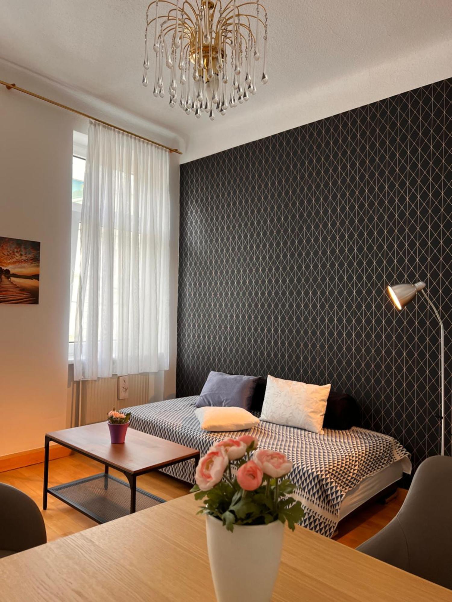 Studio & Apartments Near Reumannplatz Vienna Luaran gambar
