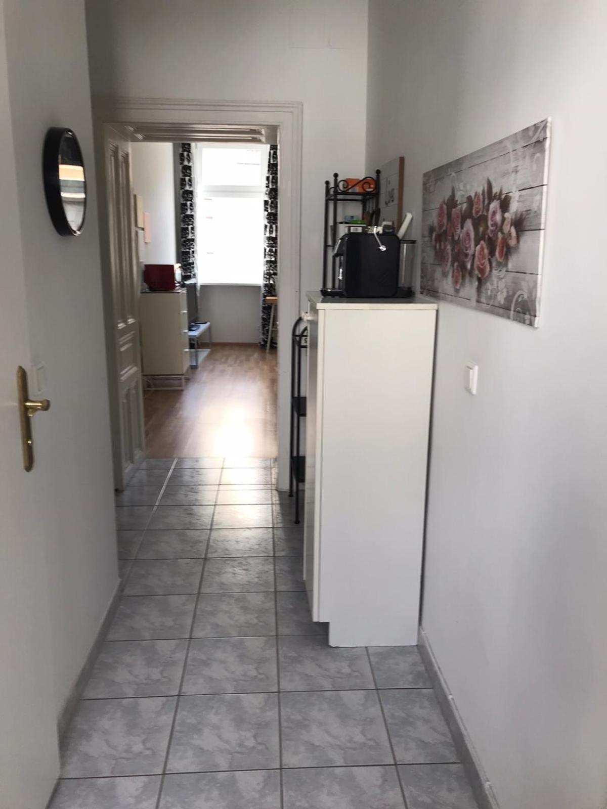 Studio & Apartments Near Reumannplatz Vienna Luaran gambar